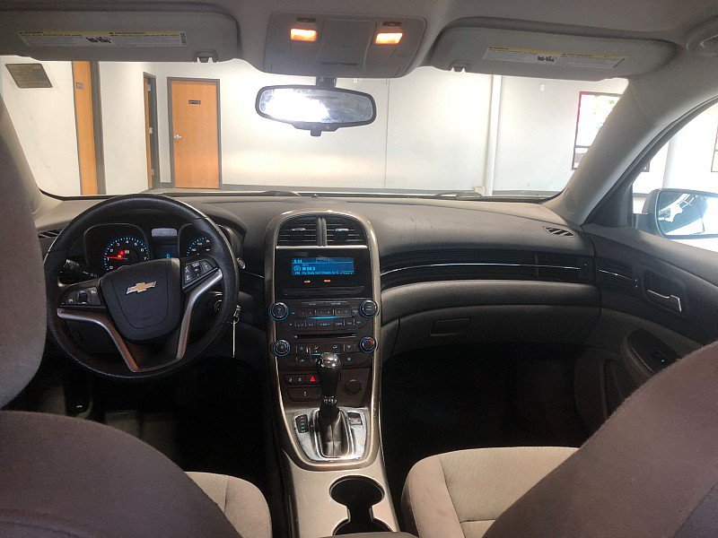 Used 2013 Chevrolet Malibu LS w/ Protection Package FWD image 12