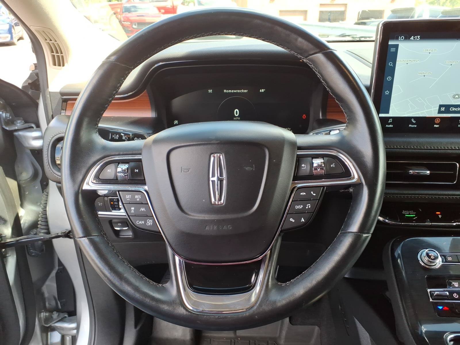 Used 2022 Lincoln Nautilus Reserve AWD/4WD image 17