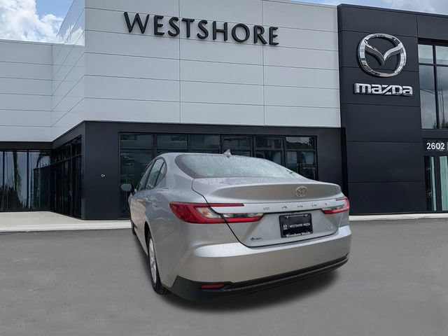 Used 2025 Toyota Camry LE FWD image 5