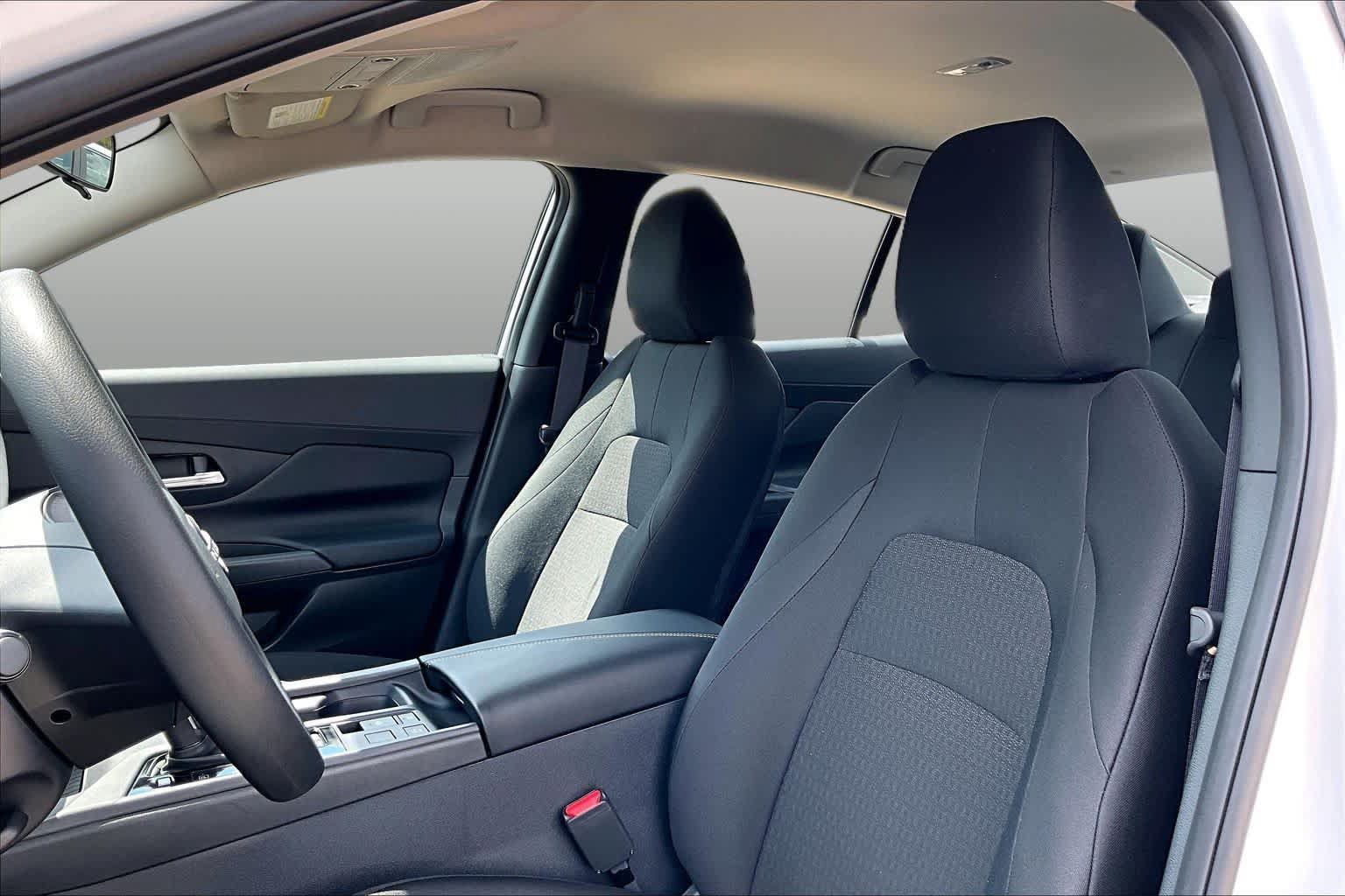 New 2027 Nissan Sentra S w/ Floor Mat Package FWD image 18
