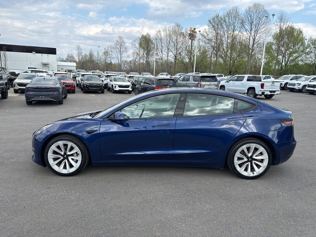 Used 2021 Tesla Model 3 Standard Range Plus RWD image 2