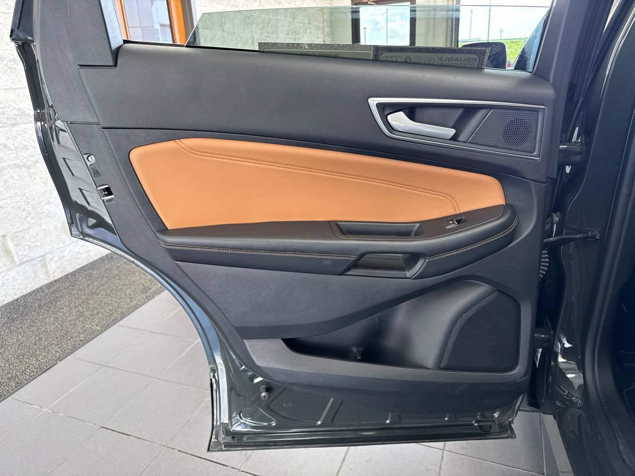 Used 2024 Ford Edge Titanium w/ Titanium Elite Package AWD/4WD image 42