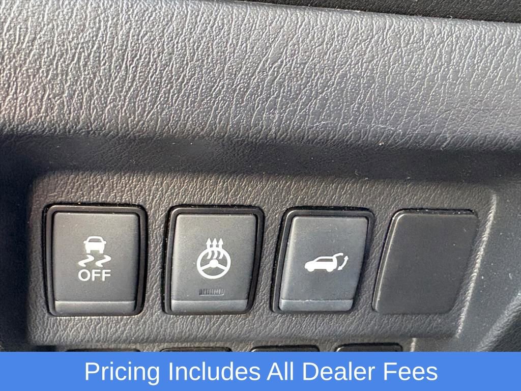 Used 2019 Nissan Pathfinder SL AWD/4WD image 13