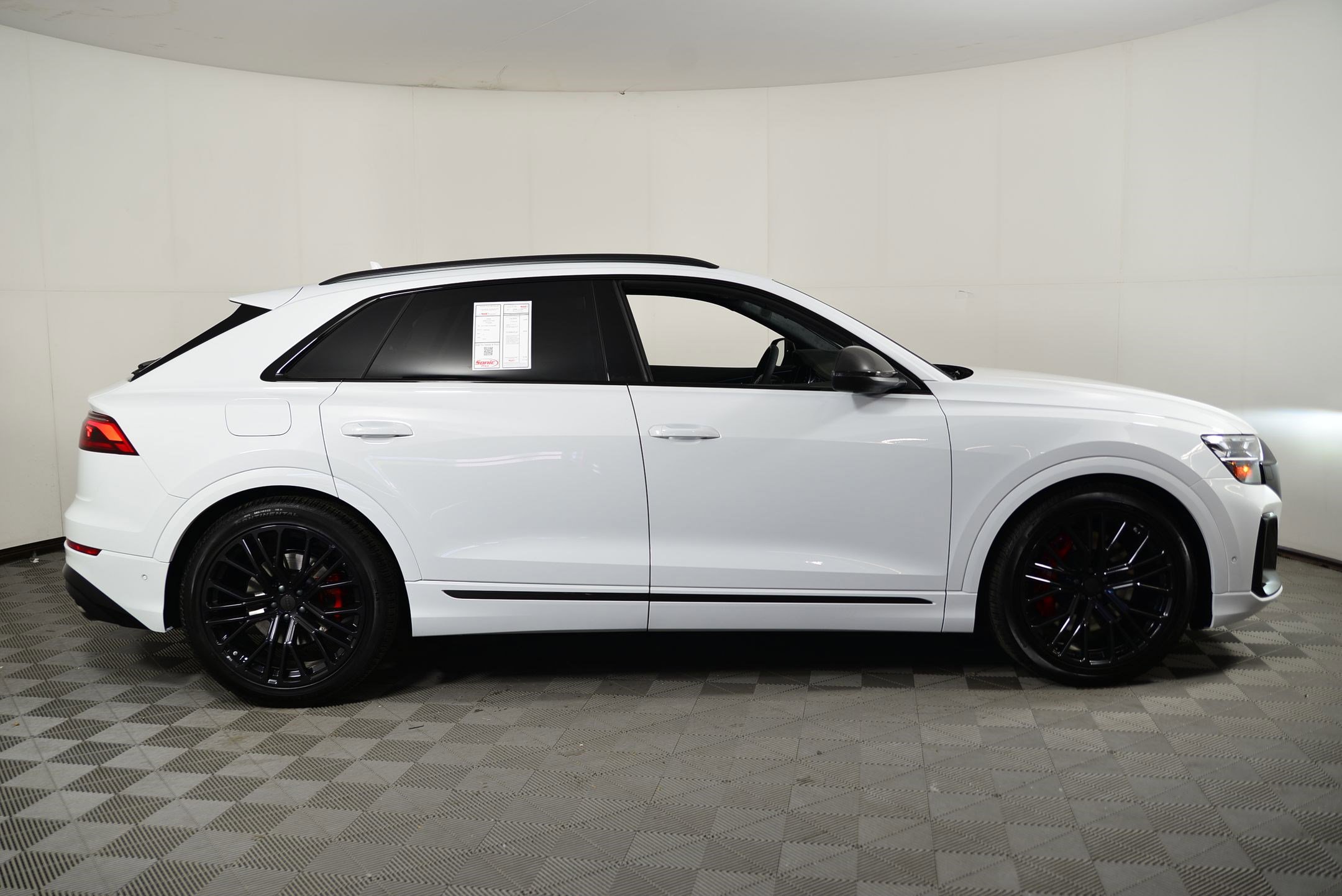 New 2026 Audi SQ8 Prestige image 7