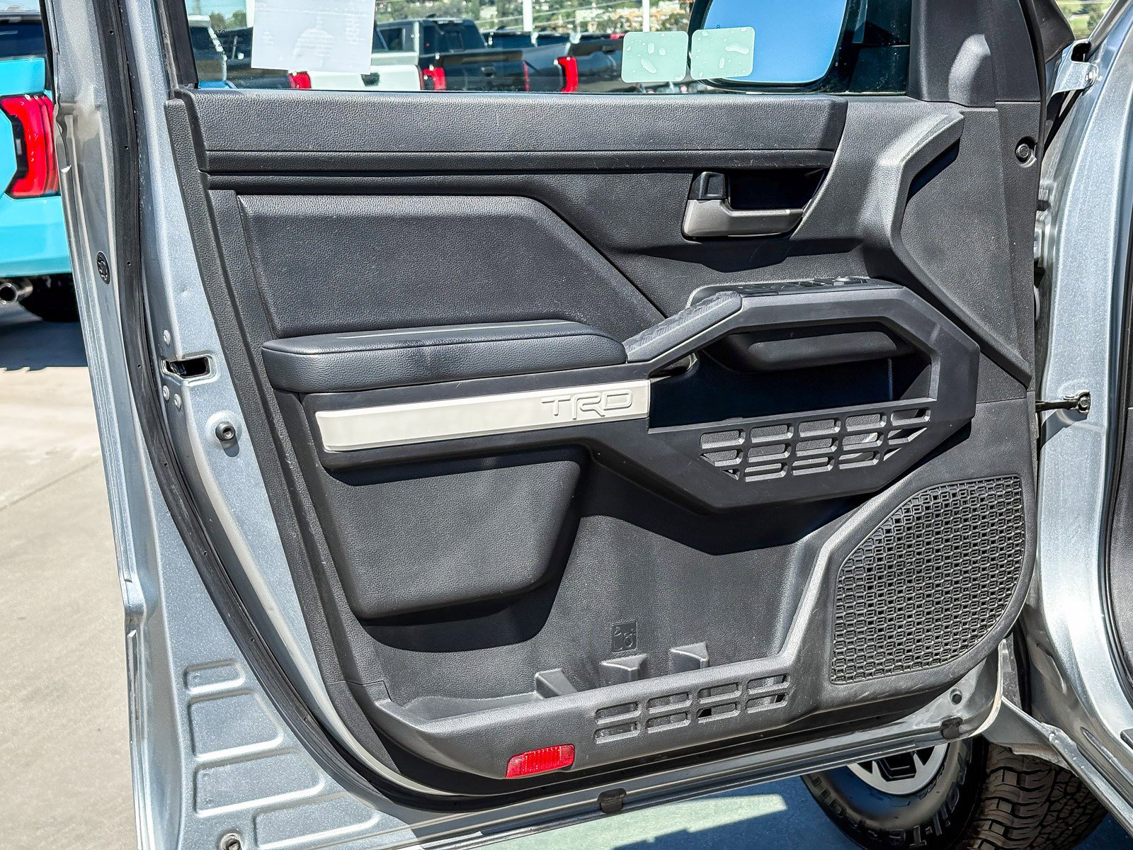 Certified 2024 Toyota Tacoma TRD Off-Road image 21