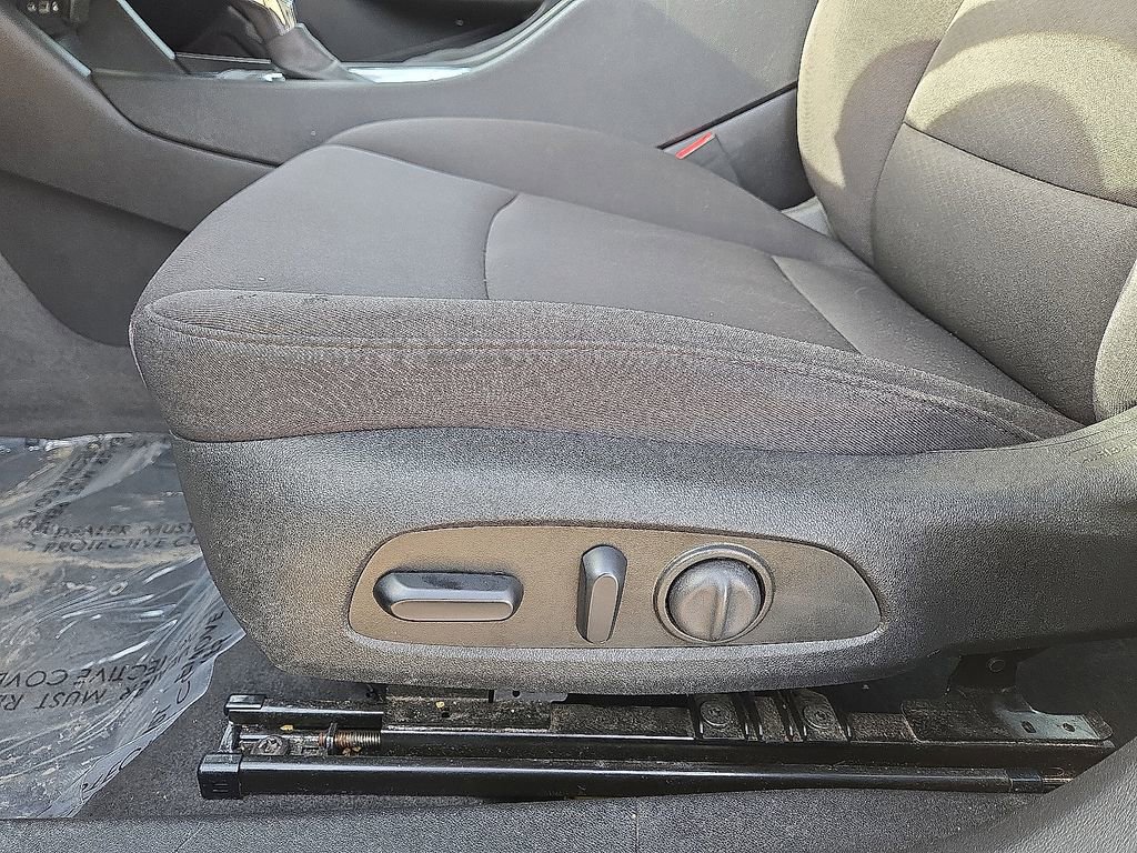 Used 2023 Chevrolet Malibu LT image 23