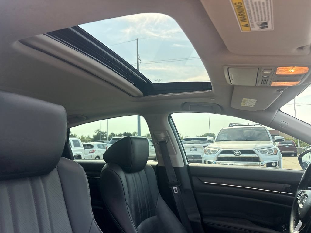 Used 2022 Honda Accord Touring image 32