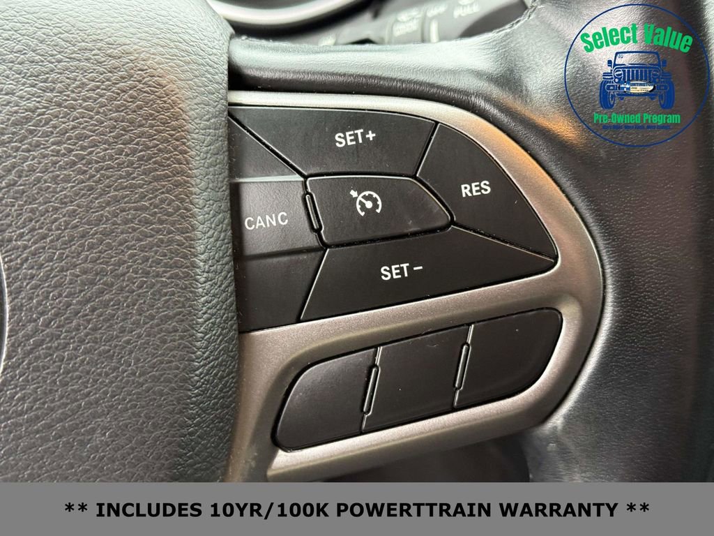 Used 2021 Jeep Cherokee Latitude Lux w/ Comfort/Convenience Group image 19
