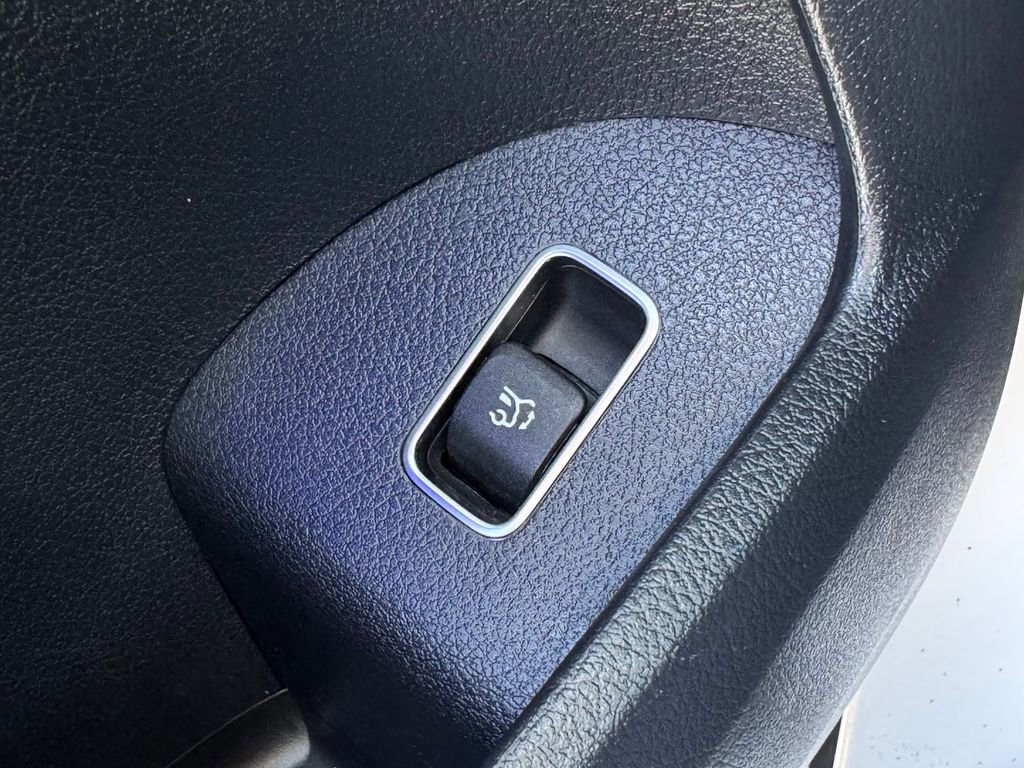 Used 2024 Mercedes-Benz GLE 350 4MATIC image 35