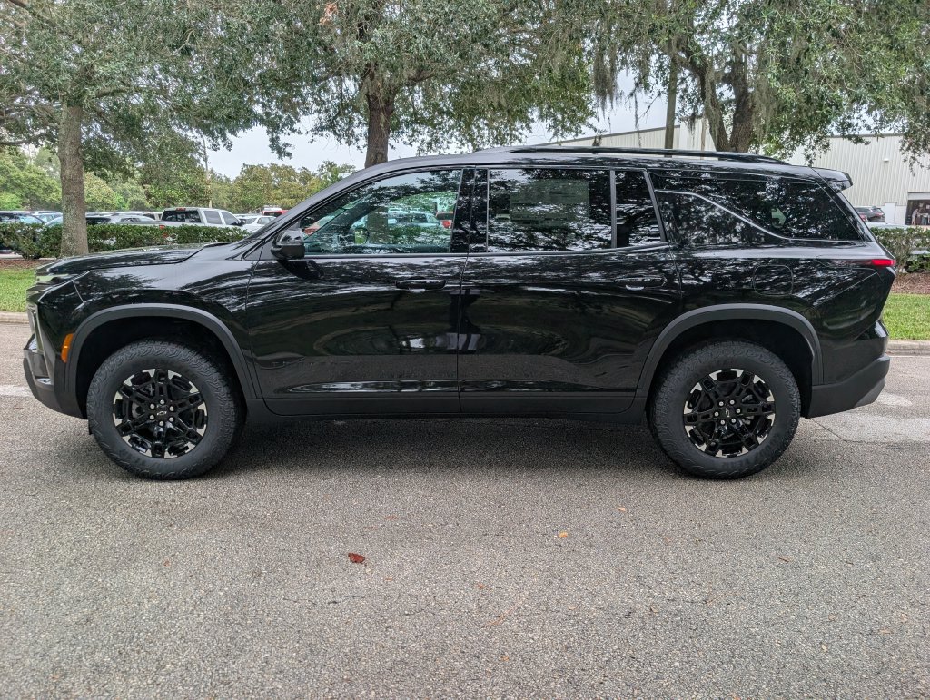 New 2027 Chevrolet Traverse Z71 w/ Enhanced Driving Package AWD/4WD image 5