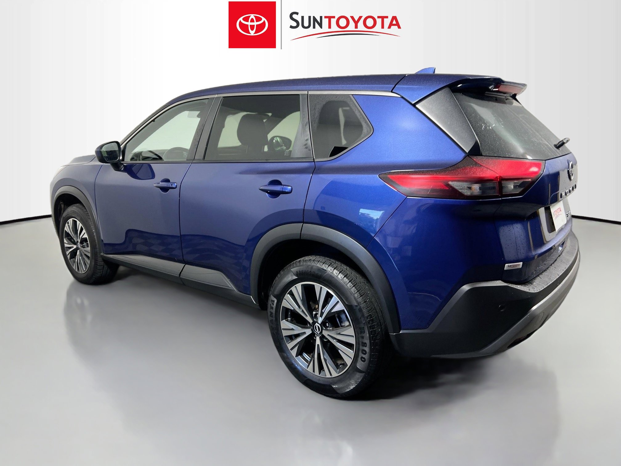 Used 2023 Nissan Rogue SV image 6