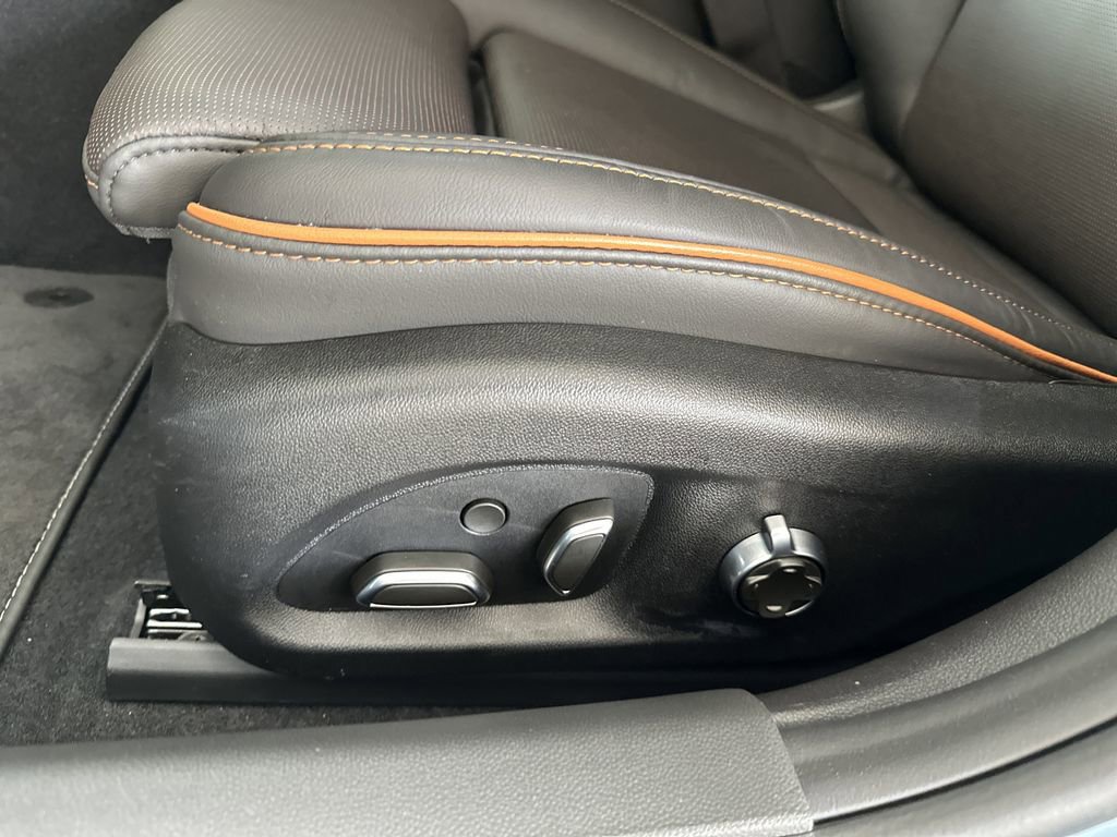 Certified 2025 Cadillac CT4 V image 21