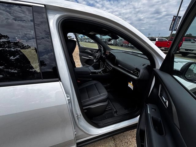 New 2026 Chevrolet Traverse LT w/ Driver Confidence Package AWD/4WD image 12