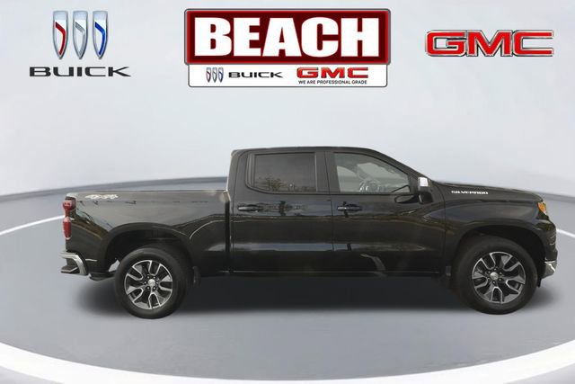 Used 2023 Chevrolet Silverado 1500 LT image 2