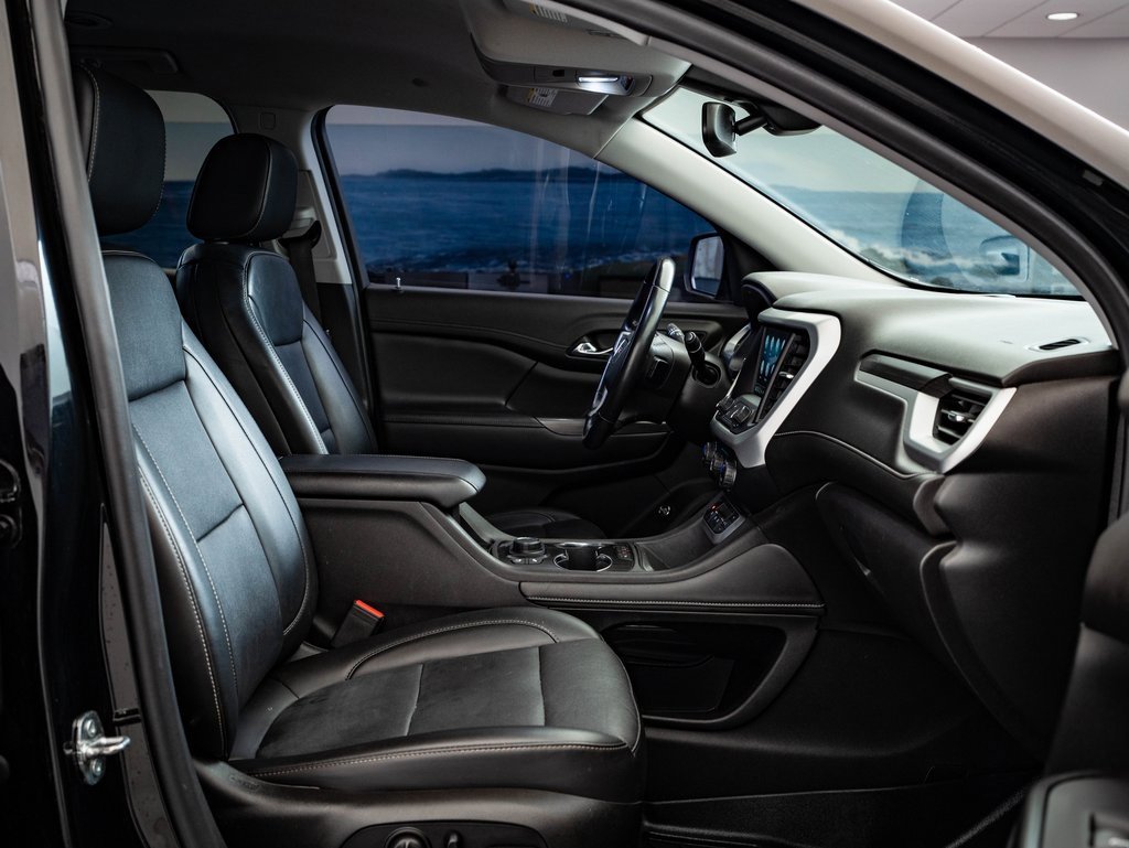 Used 2021 GMC Acadia SLT w/ Preferred Package image 25