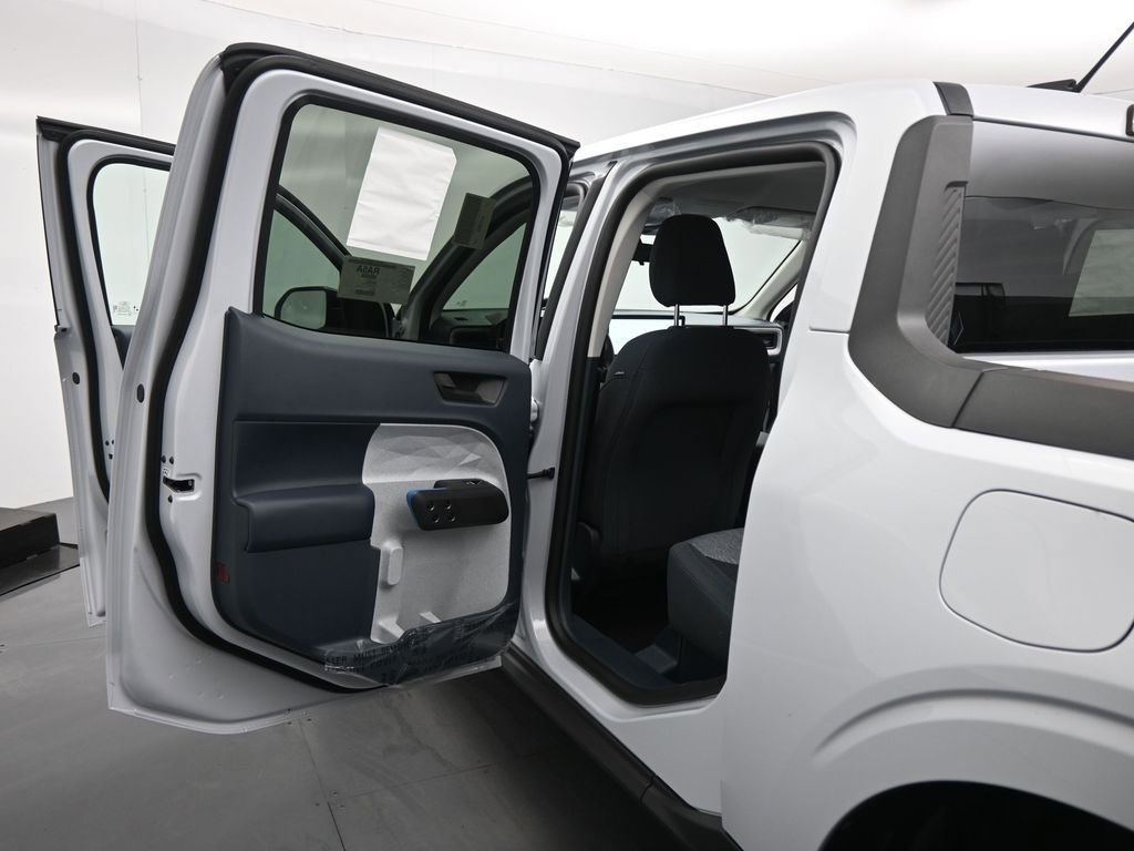 New 2025 Ford Maverick XLT w/ XLT Luxury Package image 18