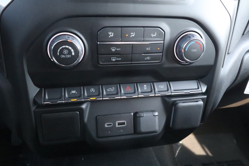 New 2026 Chevrolet Silverado 1500 Custom w/ LPO, Dark Essentials Package RWD image 20