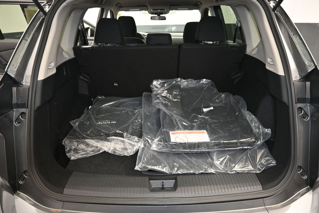 Certified 2026 Nissan Rogue S FWD image 11