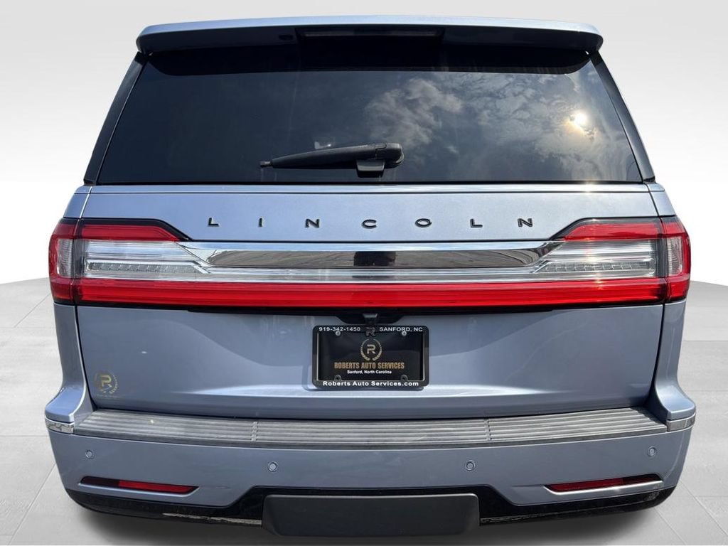 Used 2019 Lincoln Navigator Black Label AWD/4WD image 3