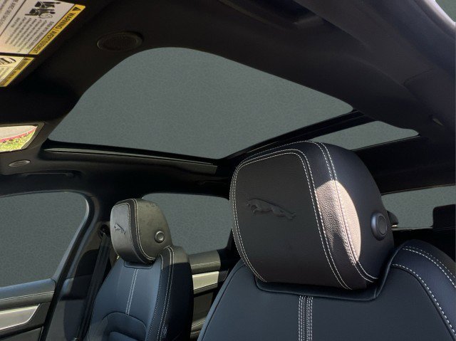 New 2026 Jaguar F-PACE R-Dynamic S image 15