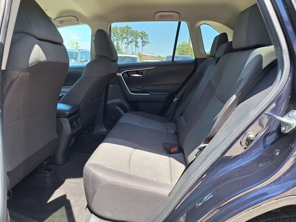 Used 2024 Toyota RAV4 XLE FWD image 10