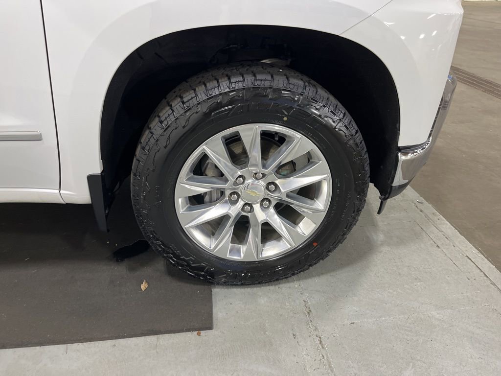 Certified 2019 Chevrolet Silverado 1500 LTZ w/ LTZ Plus Package image 9