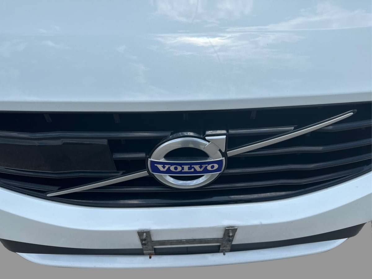 Used 2018 Volvo XC90 T6 Momentum w/ Convenience Package AWD/4WD image 28
