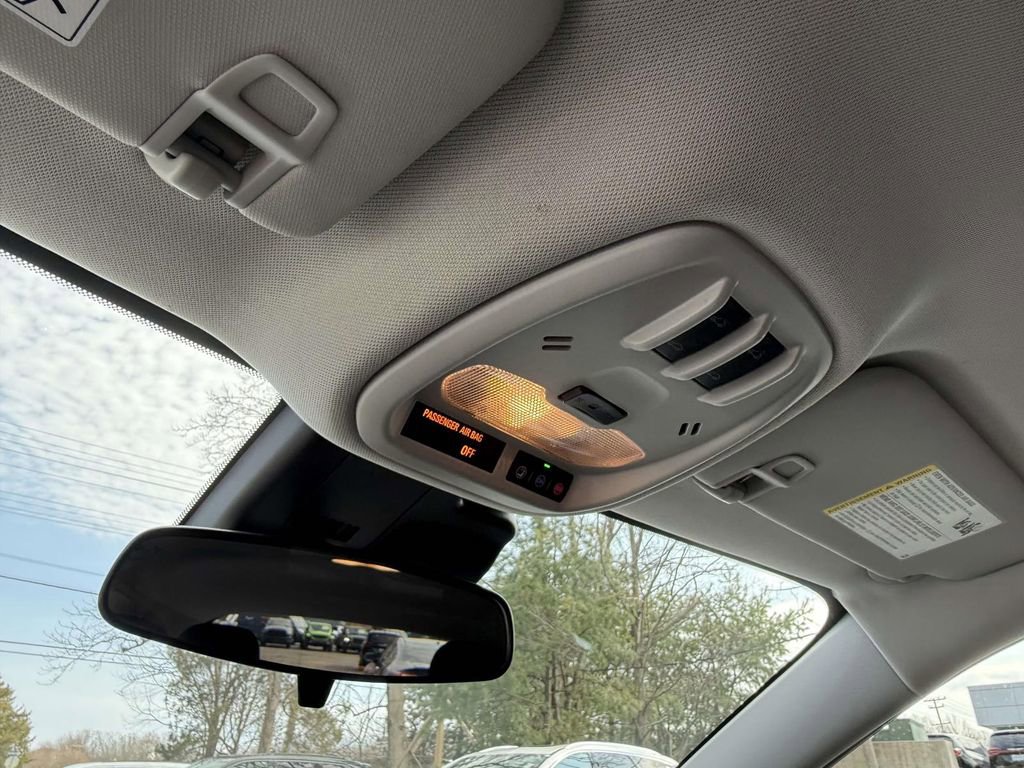 Used 2024 Chevrolet Trax ACTIV w/ Sunroof Package image 24