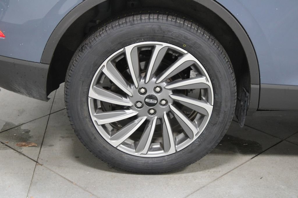 Used 2023 Lincoln Corsair Reserve w/ Equipment Group 201A image 13