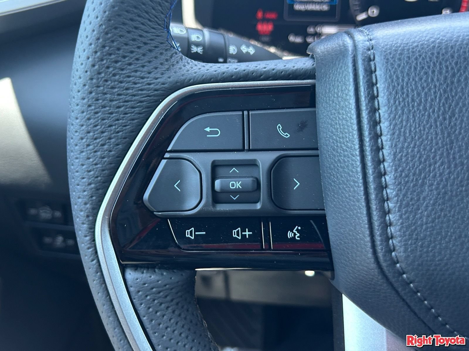 New 2026 Toyota Tundra Platinum AWD/4WD image 31
