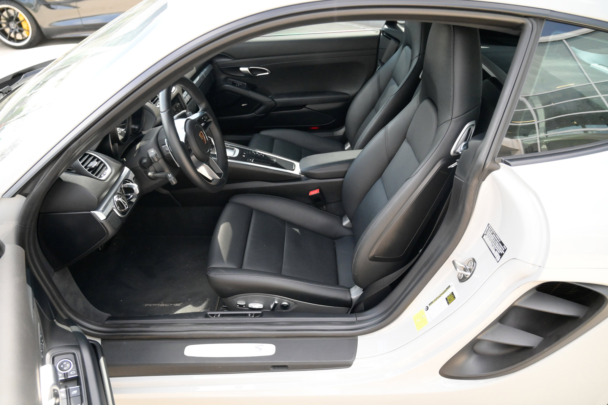 Used 2019 Porsche 718 Cayman S image 17