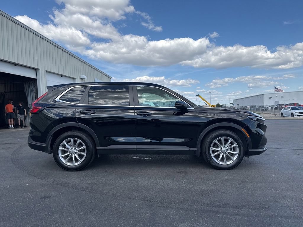 Used 2025 Honda CR-V EX image 8