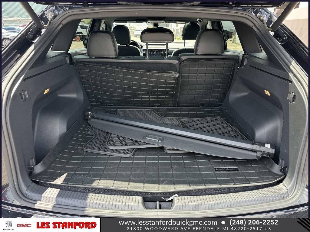 Used 2022 Volkswagen Atlas Cross Sport SEL AWD/4WD image 11