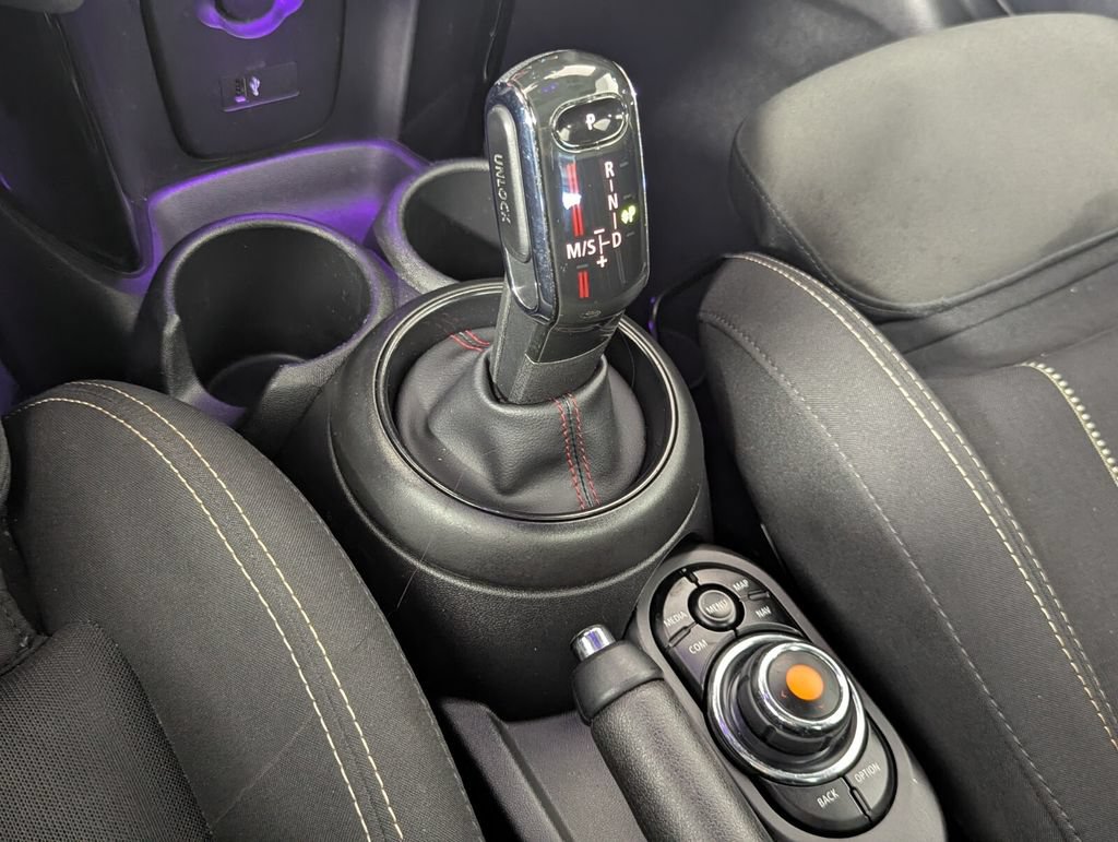 Used 2021 MINI Cooper S w/ 6.5" Touchscreen Package FWD image 22