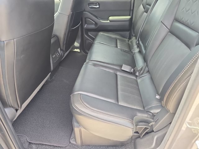 Certified 2024 Nissan Frontier SL AWD/4WD image 16