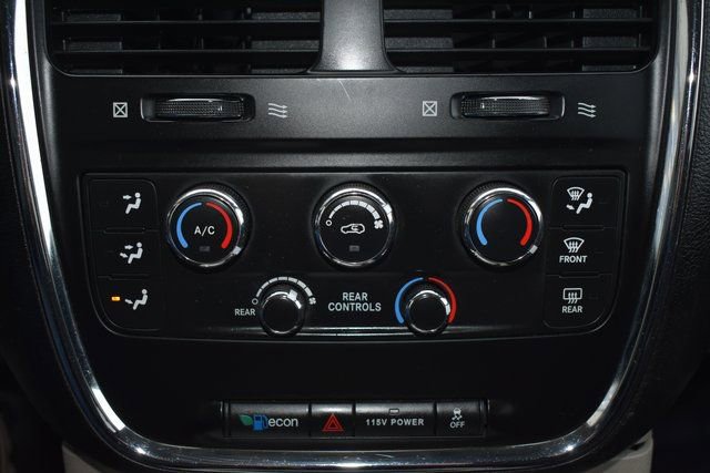 Used 2013 Dodge Grand Caravan SXT w/ Rear Park Assist Pkg image 26