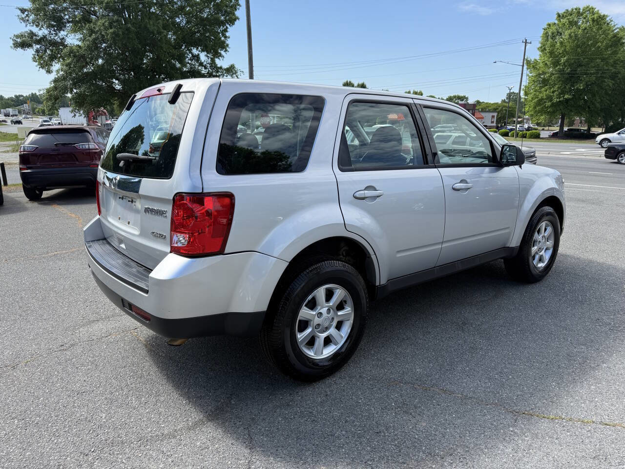 Used 2010 MAZDA Tribute i Sport AWD/4WD image 5