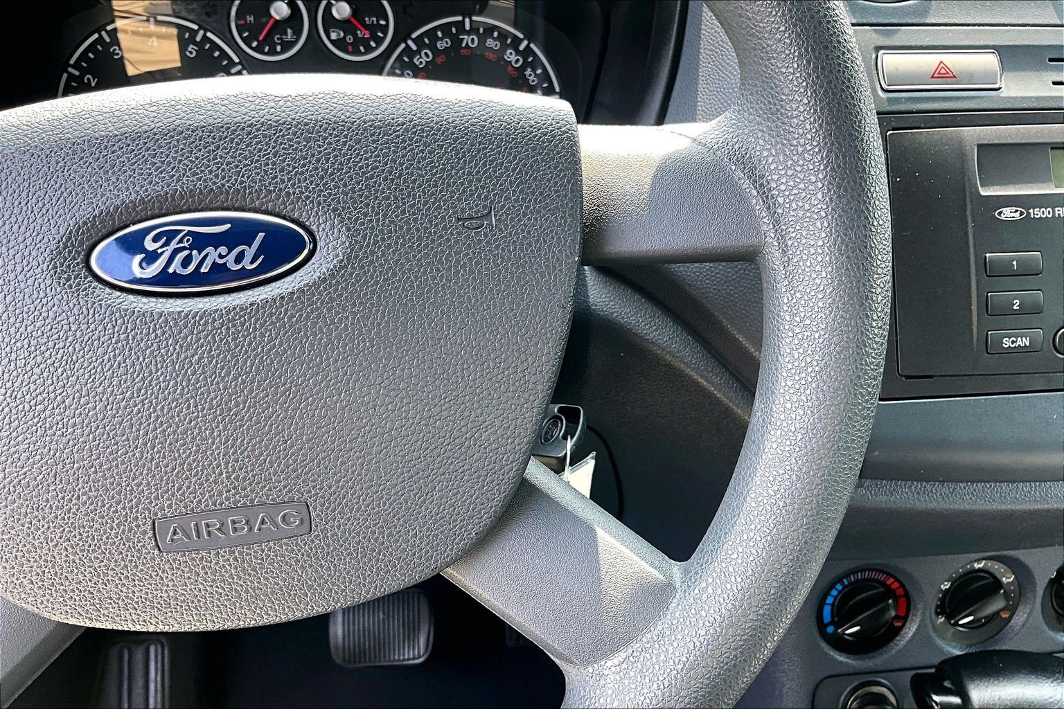 Used 2012 Ford Transit Connect XL FWD image 19