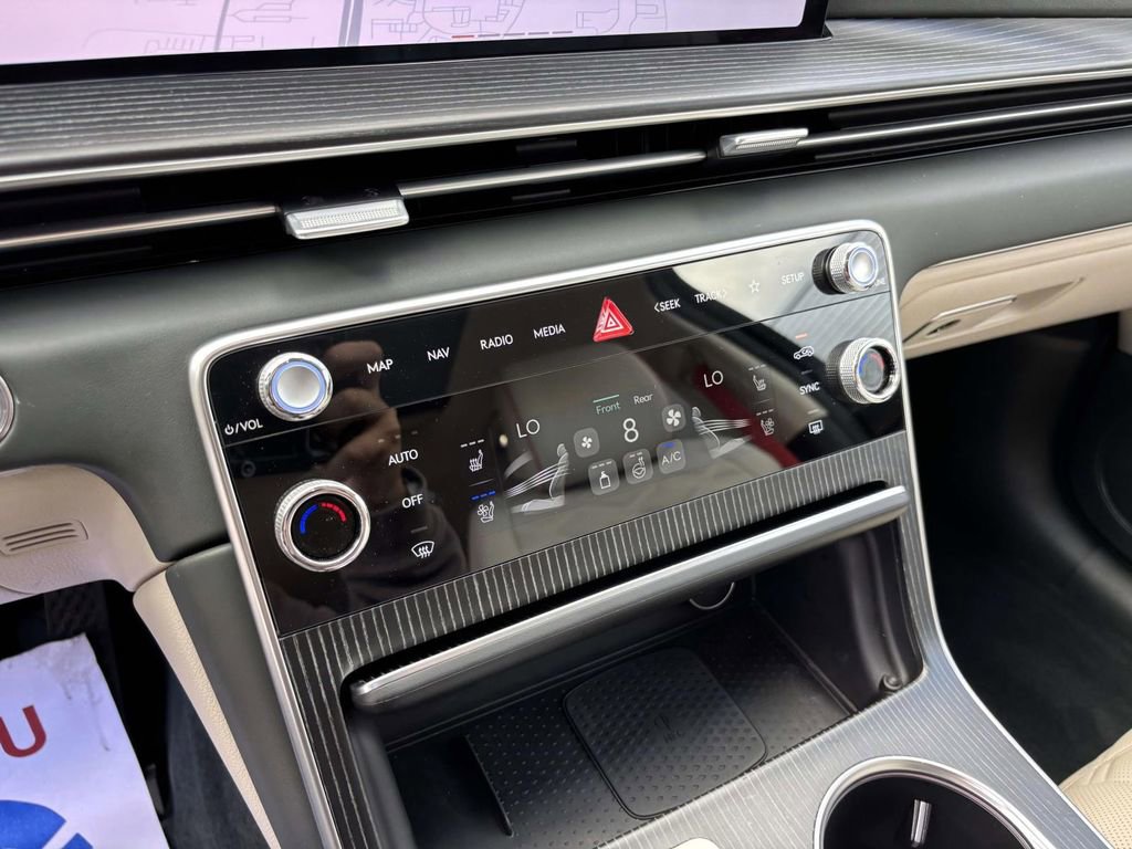 Used 2025 Genesis GV80 3.5T image 22