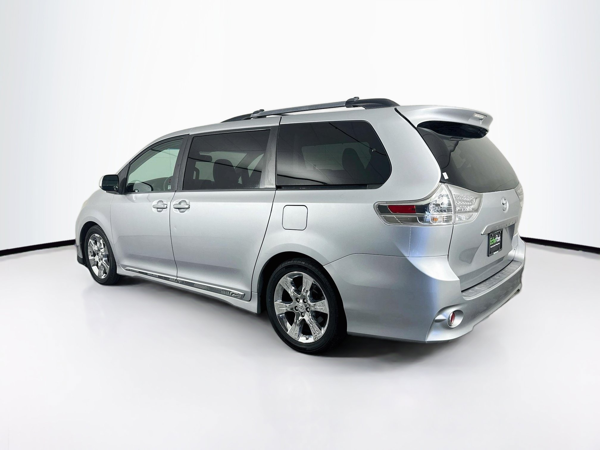 Used 2015 Toyota Sienna SE Premium FWD image 5