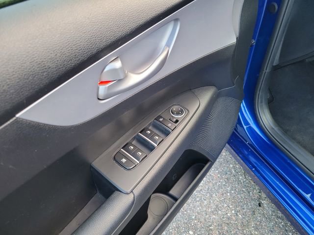 Used 2024 Kia Forte LXS image 10