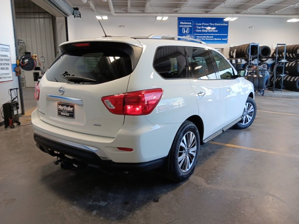 Used 2018 Nissan Pathfinder S AWD/4WD image 5