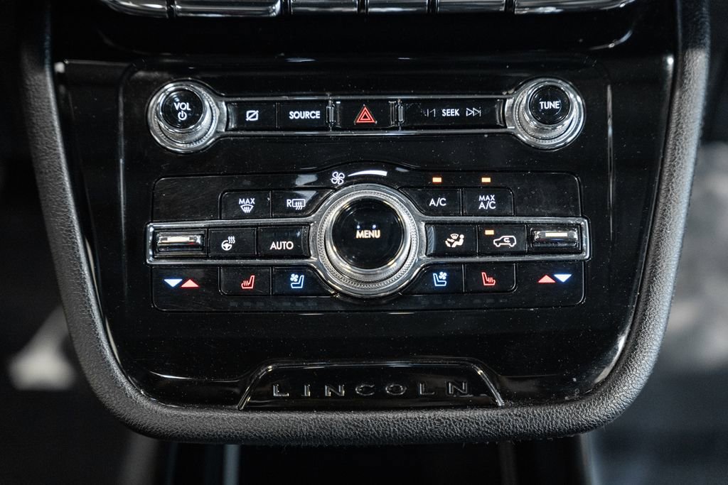 Used 2021 Lincoln Corsair Reserve w/ Equipment Group 201A AWD/4WD image 24