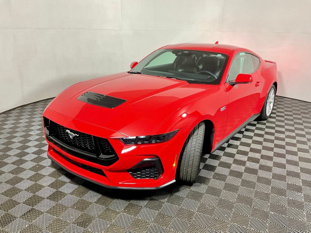 Used 2025 Ford Mustang GT Premium RWD image 11