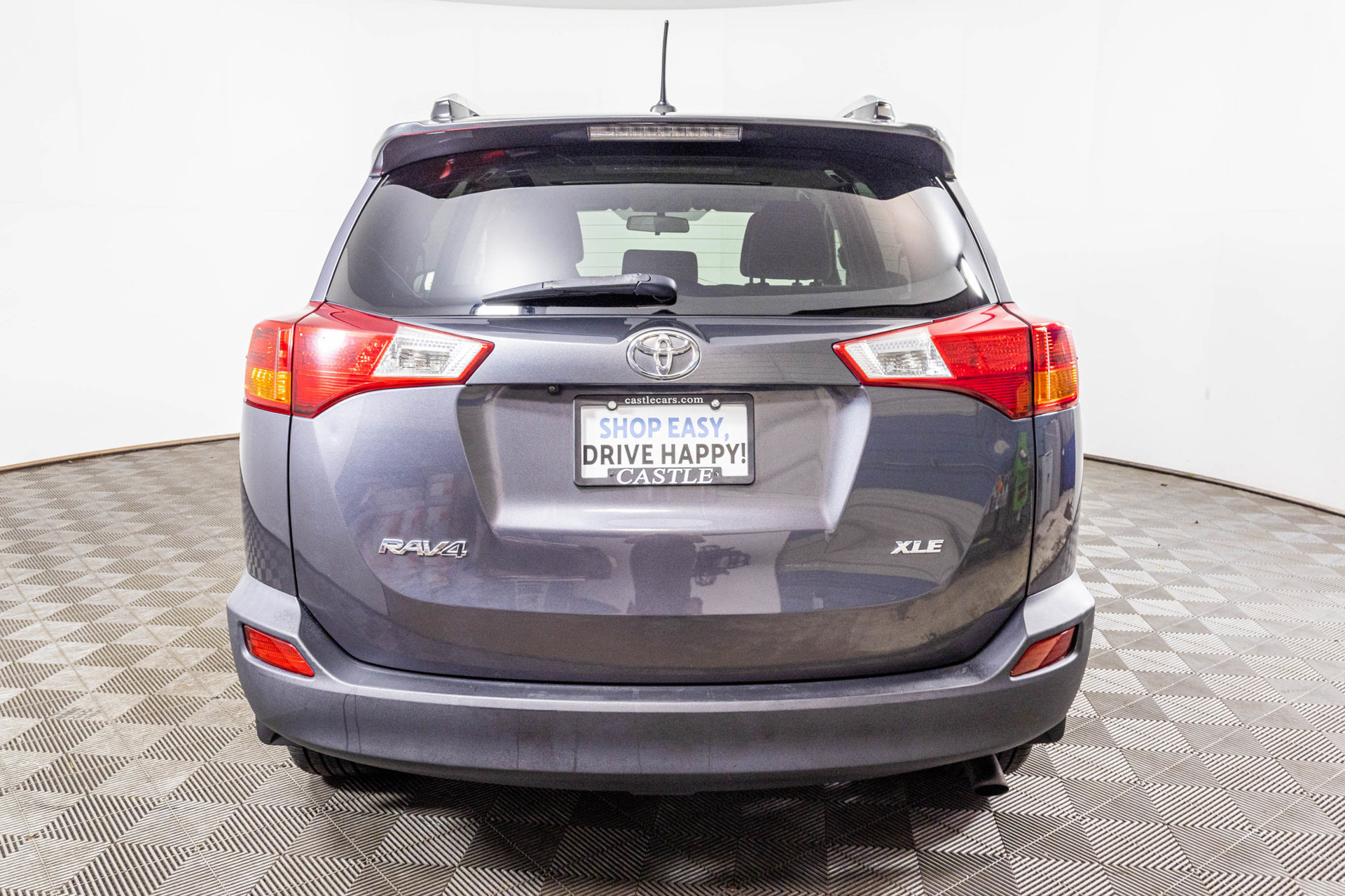 Used 2013 Toyota RAV4 XLE FWD image 17