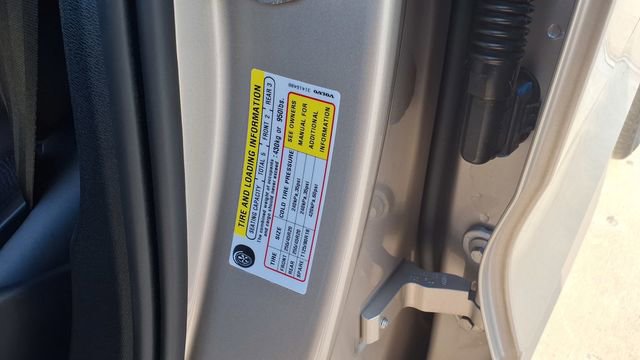 Used 2024 Volvo XC60 B5 Plus image 30