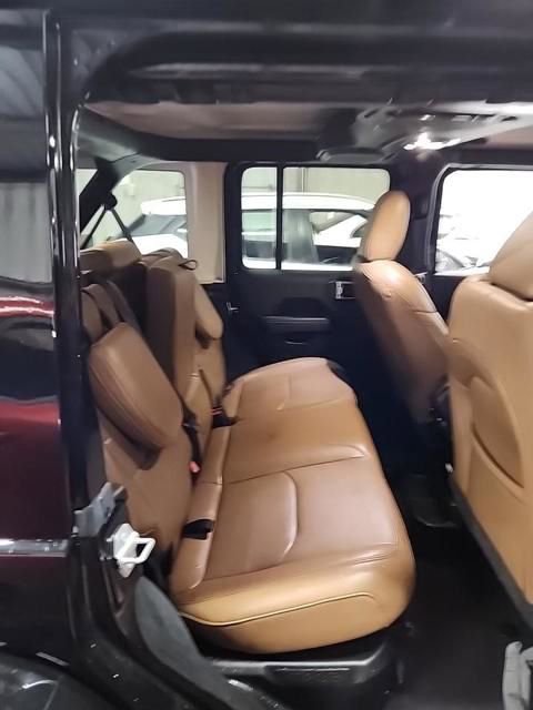 Used 2022 Jeep Wrangler Unlimited Sahara w/ Cold Weather Group image 9