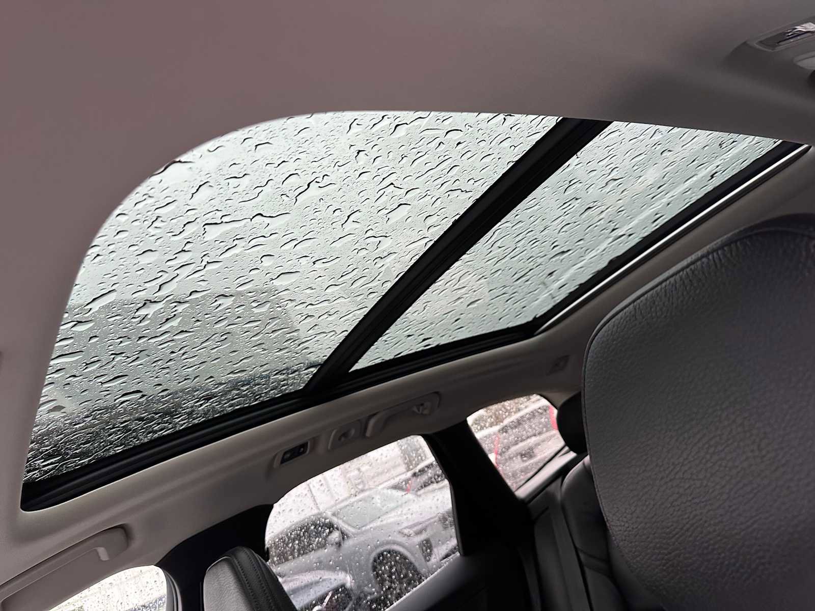 Used 2020 Volvo XC60 T5 Momentum image 23