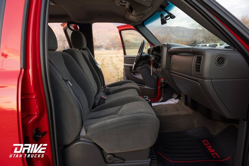 Used 2004 Chevrolet Silverado 2500 LS w/ Skid Plate Package image 14