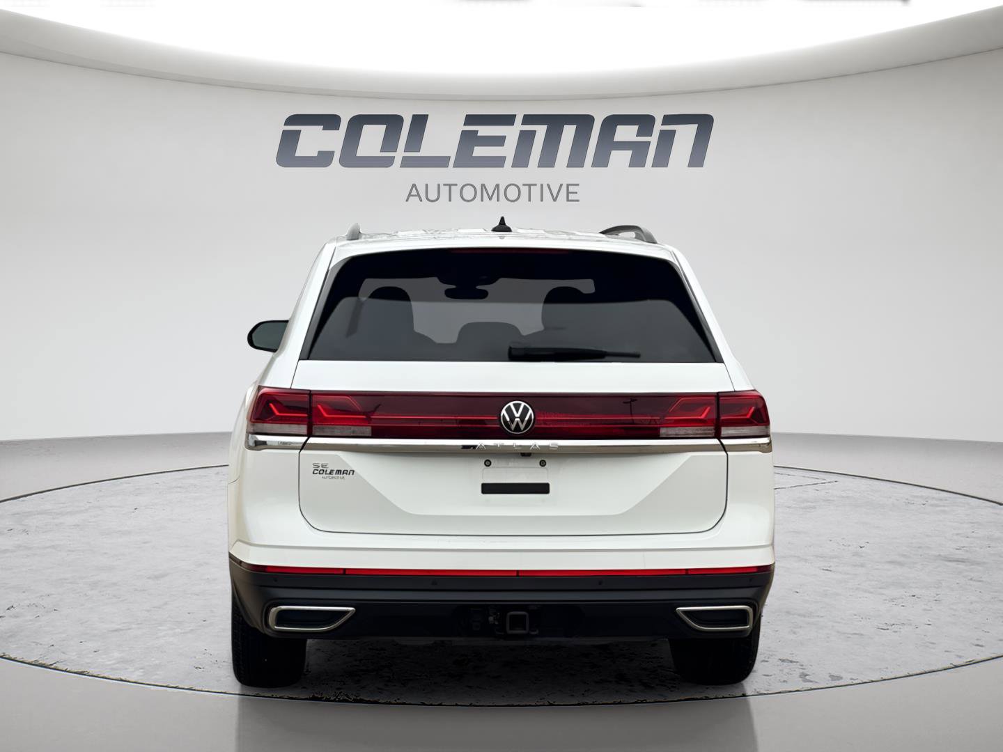 Used 2025 Volkswagen Atlas SE image 4